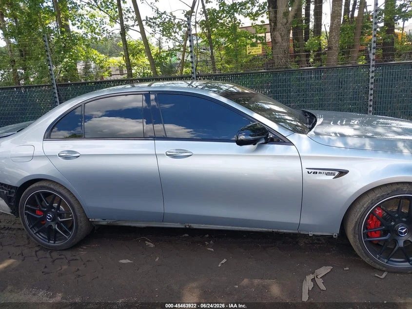 Mercedes-Benz E 63 AMG S| BURMESTER| ОБДУХВАНЕ| КЛИП НА МОТОРА , снимка 5 - Автомобили и джипове - 55045971