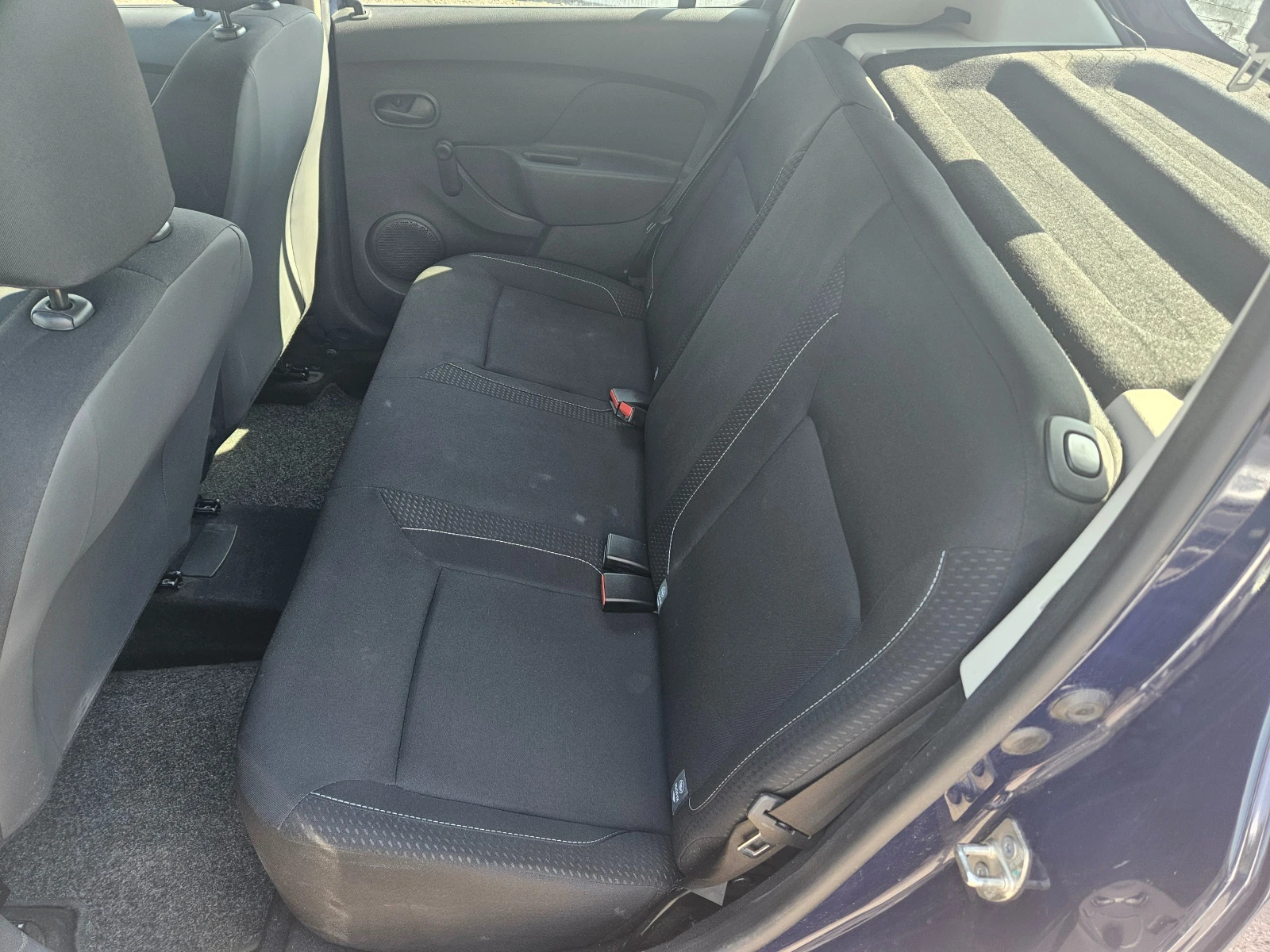Dacia Sandero 1.0 SCe 32000 Км, снимка 14 - Автомобили и джипове - 55644072