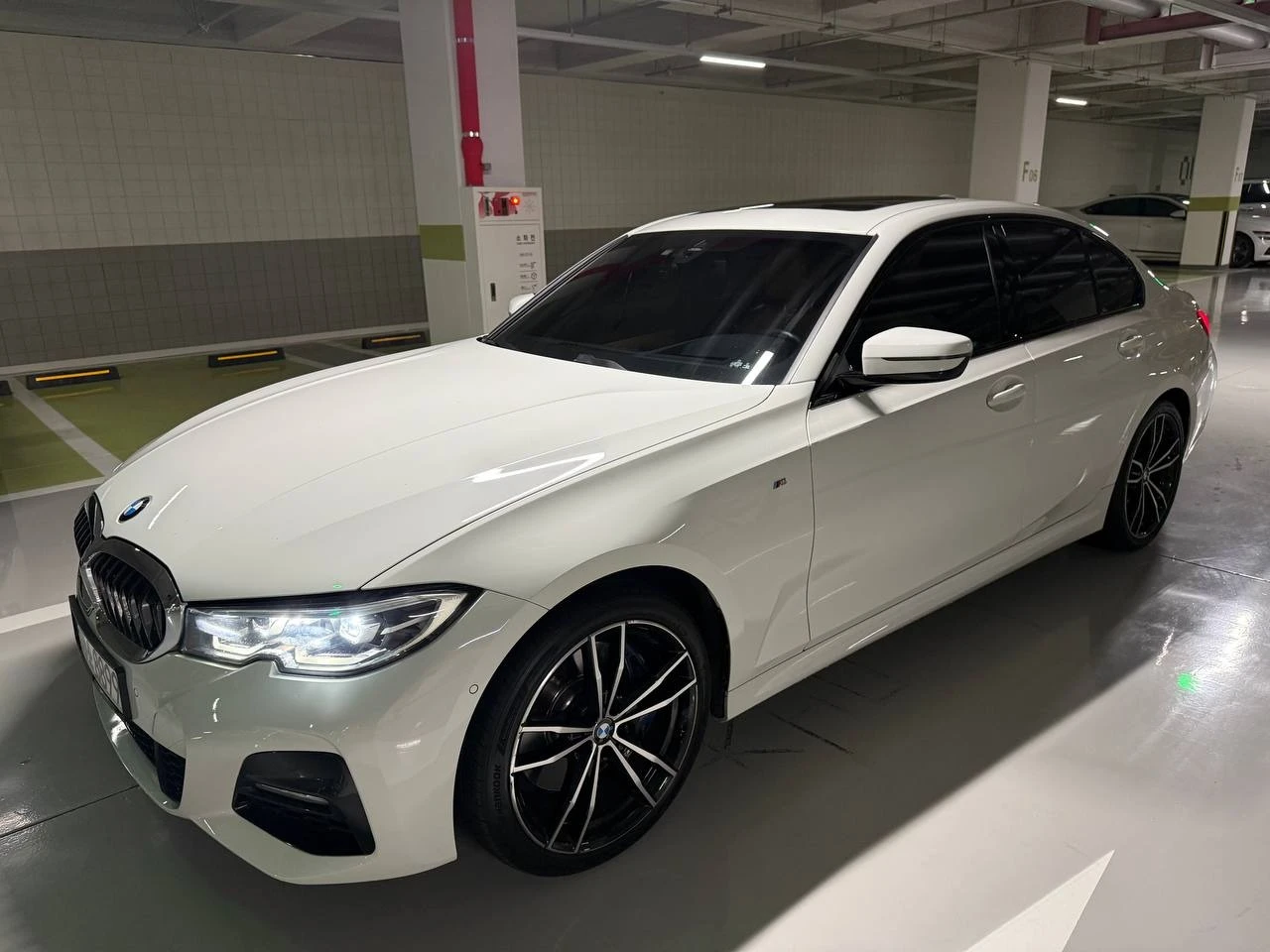 BMW 330 XDRIVE30I* M PACK* Подгрев* Harman* 