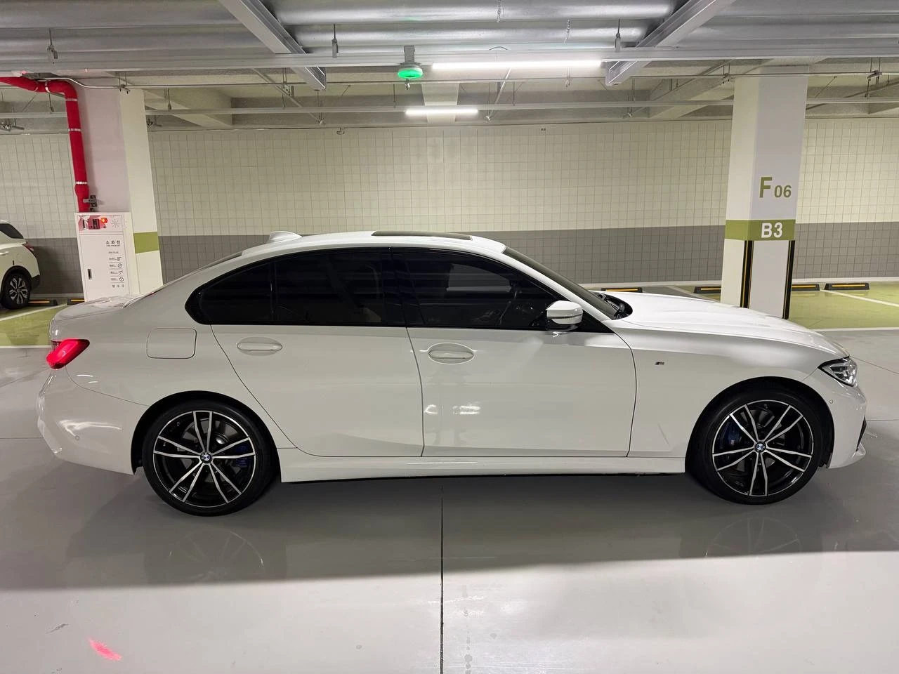 BMW 330 XDRIVE30I* M PACK* Подгрев* Harman* , снимка 4 - Автомобили и джипове - 55654784