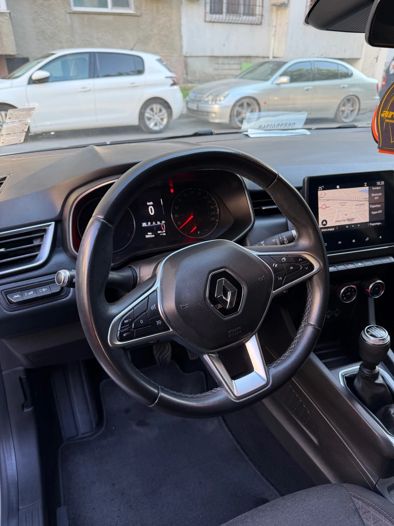 Renault Clio, снимка 8 - Автомобили и джипове - 55730364