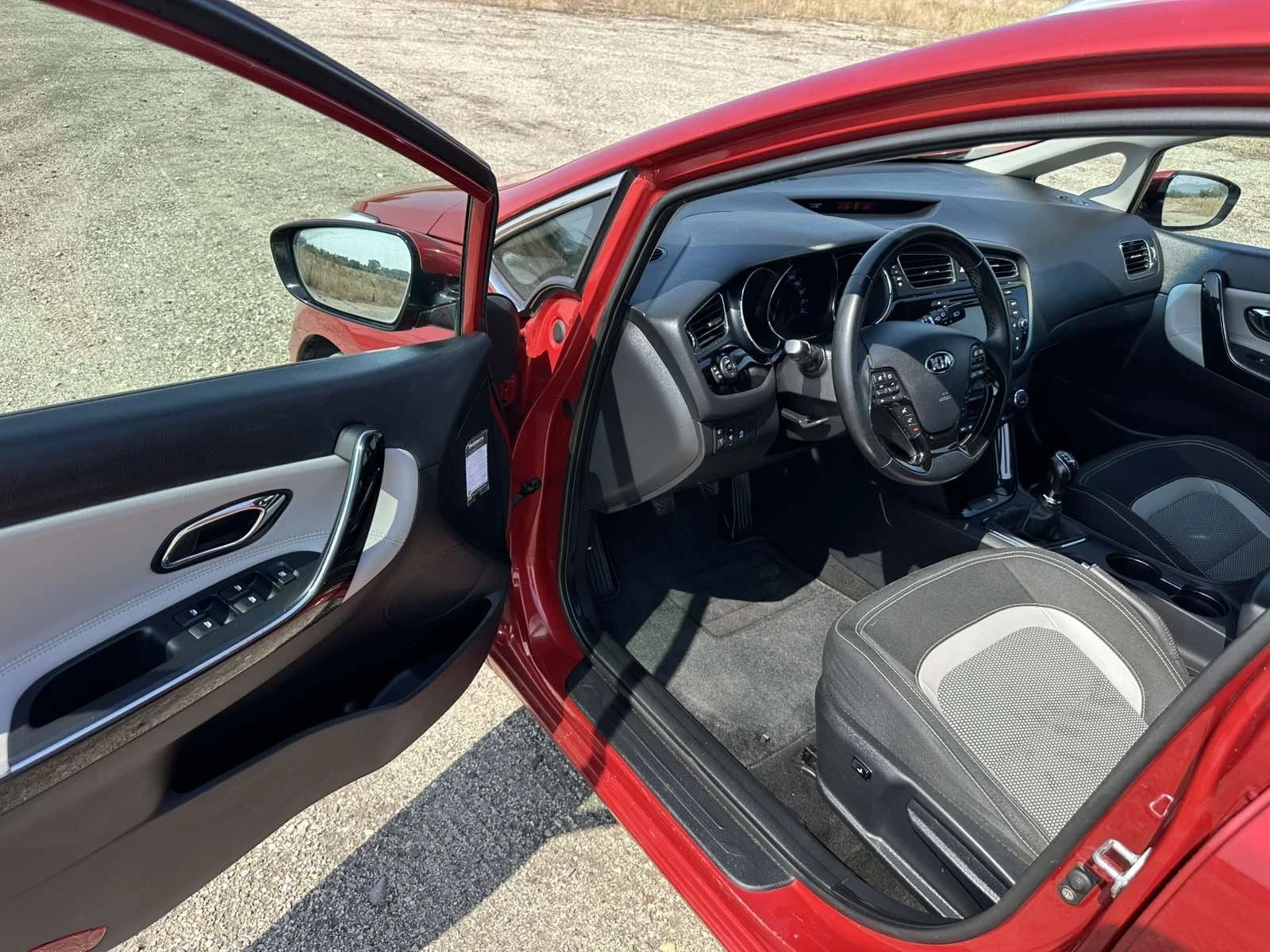 Kia Ceed, снимка 5 - Автомобили и джипове - 55920463