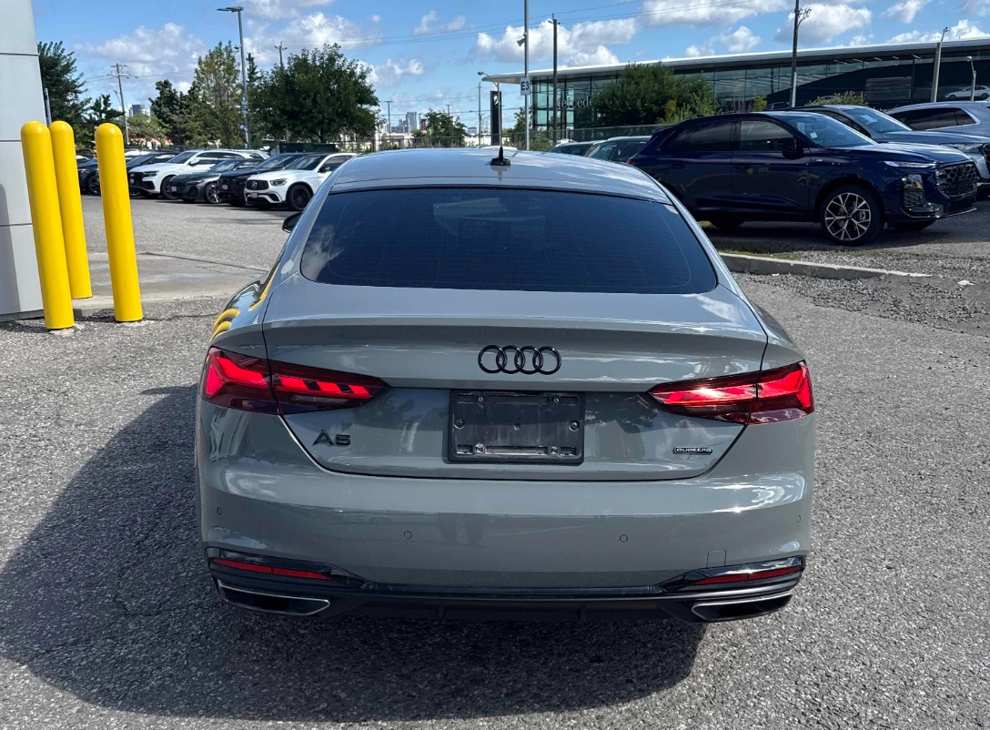 Audi A5 BLACK OPTICS* 40к* S-line* Audi Virtual* Подгрев, снимка 3 - Автомобили и джипове - 55966960
