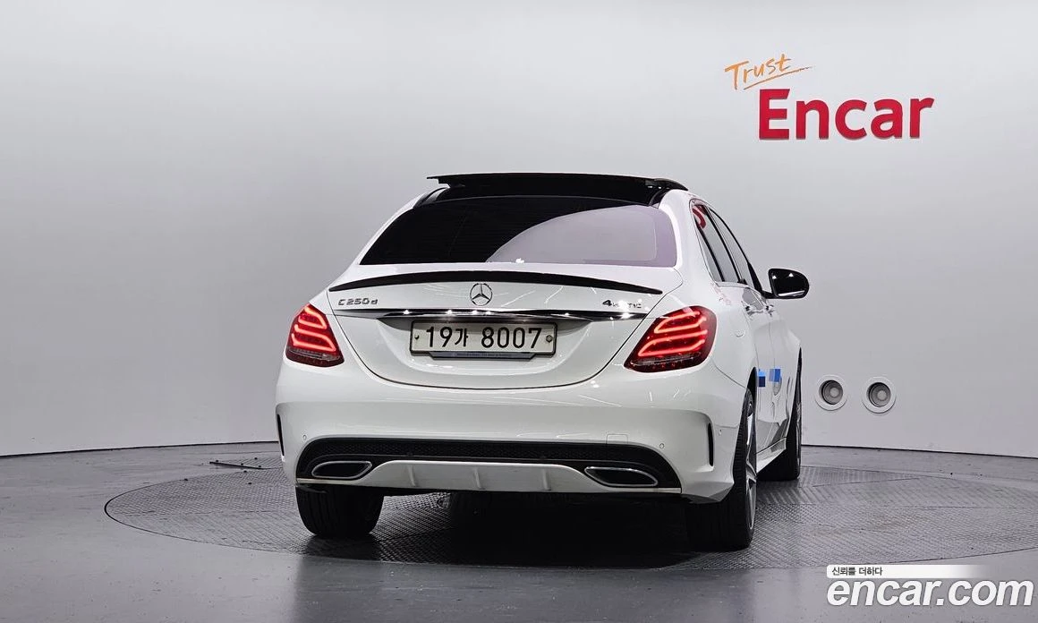 Mercedes-Benz C 250 C250 d 4MATIC, снимка 4 - Автомобили и джипове - 56117170