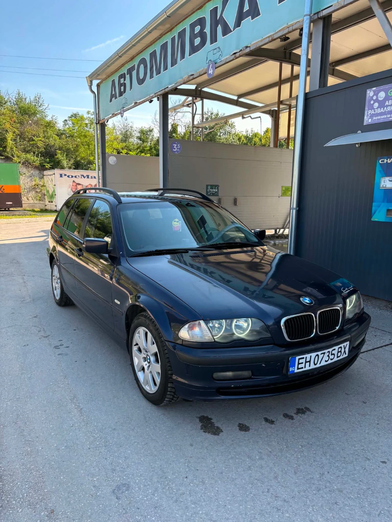 BMW 320