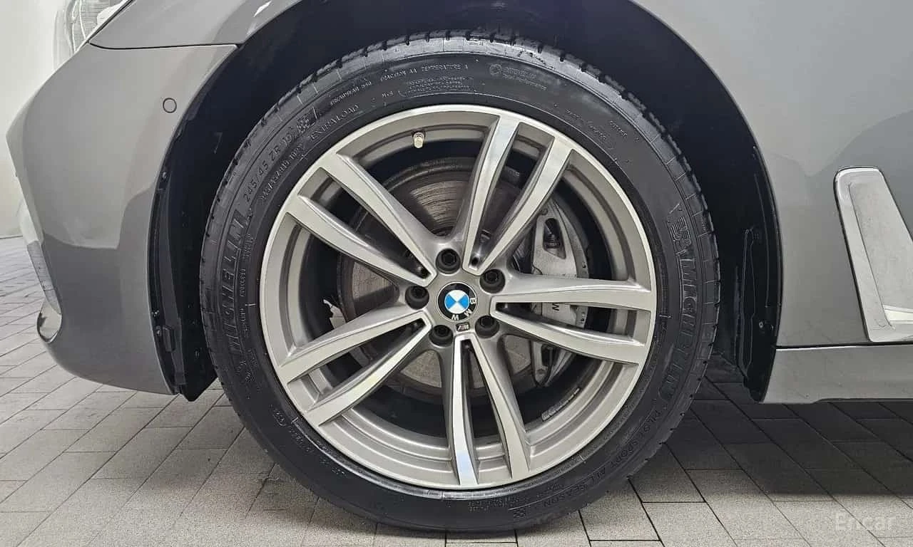 BMW 740 Li * xDrive * M Sport * ��������� ����� * 360 * TV | Mobile.bg � ����������� 5