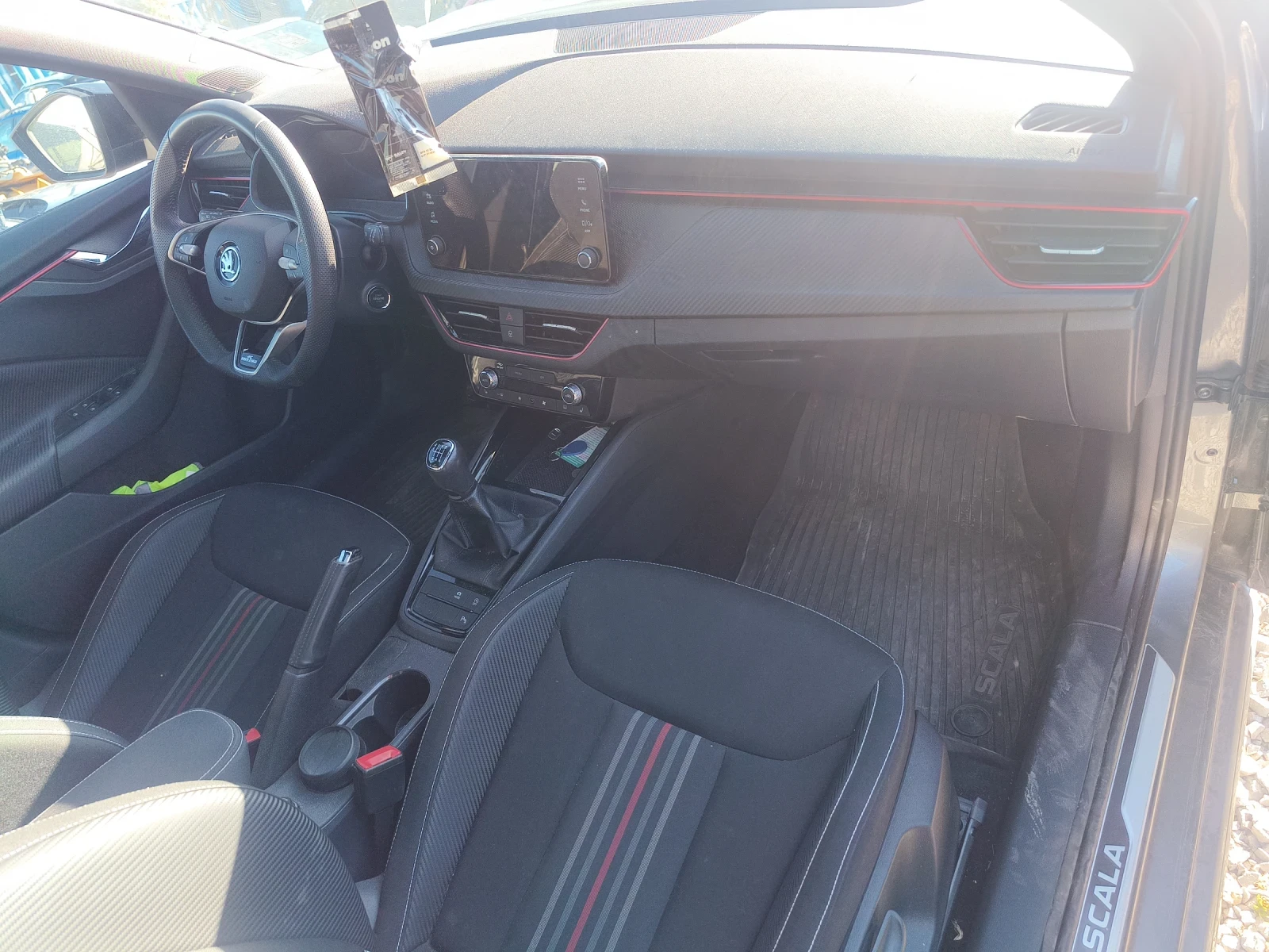 Skoda Scala, снимка 5 - Автомобили и джипове - 56729448