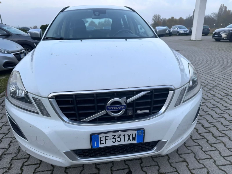 Volvo XC60 R design-2.4d AWD 163kc-Navi-КОЖА-LED-Камера, снимка 6 - Автомобили и джипове - 48237316