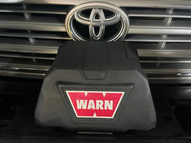 Toyota Land cruiser 100, снимка 3 - Автомобили и джипове - 52654379