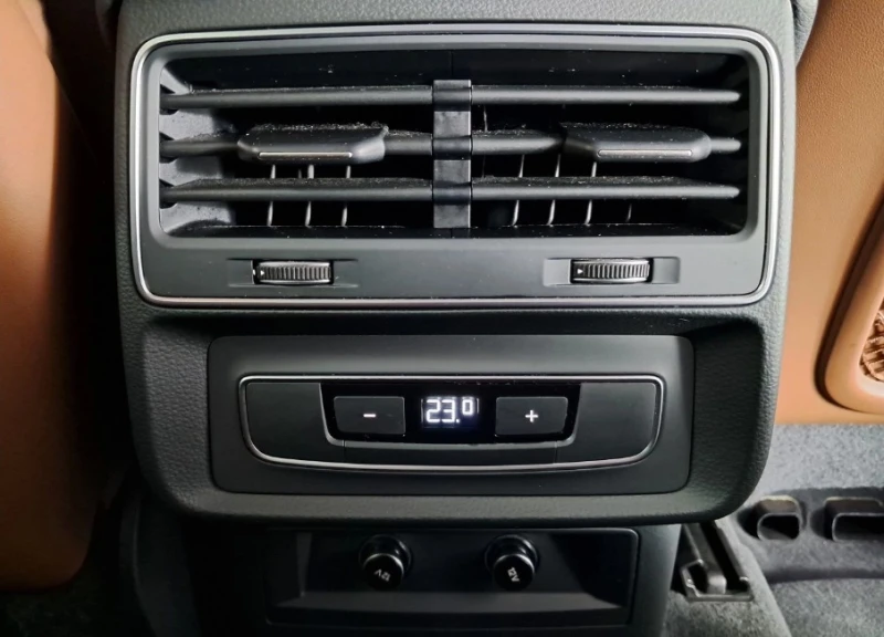 Audi Q7 55 TFSI Quattro, снимка 8 - Автомобили и джипове - 52724913