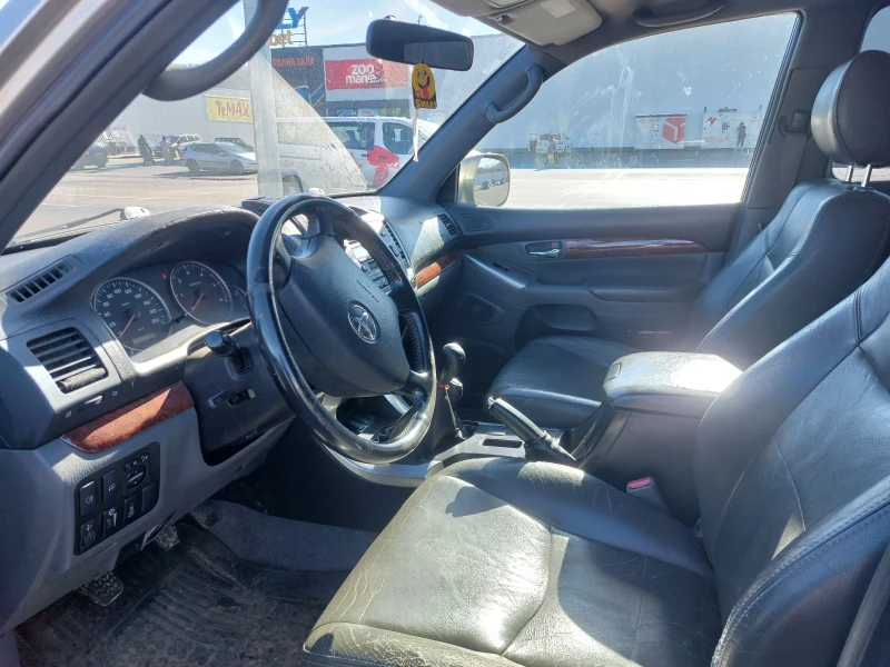 Toyota Land cruiser, снимка 7 - Автомобили и джипове - 53271930