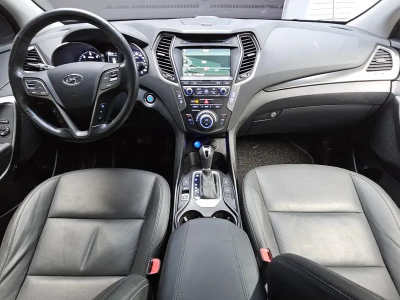Hyundai Santa fe 2.0 2WD , снимка 7 - Автомобили и джипове - 56354188