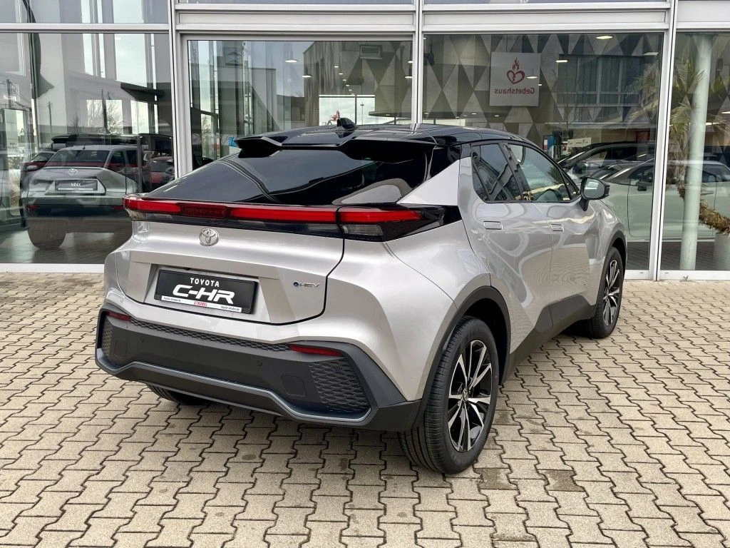 Toyota C-HR 2.0 Hybrid Team Deutschland Tech Package - изображение 4