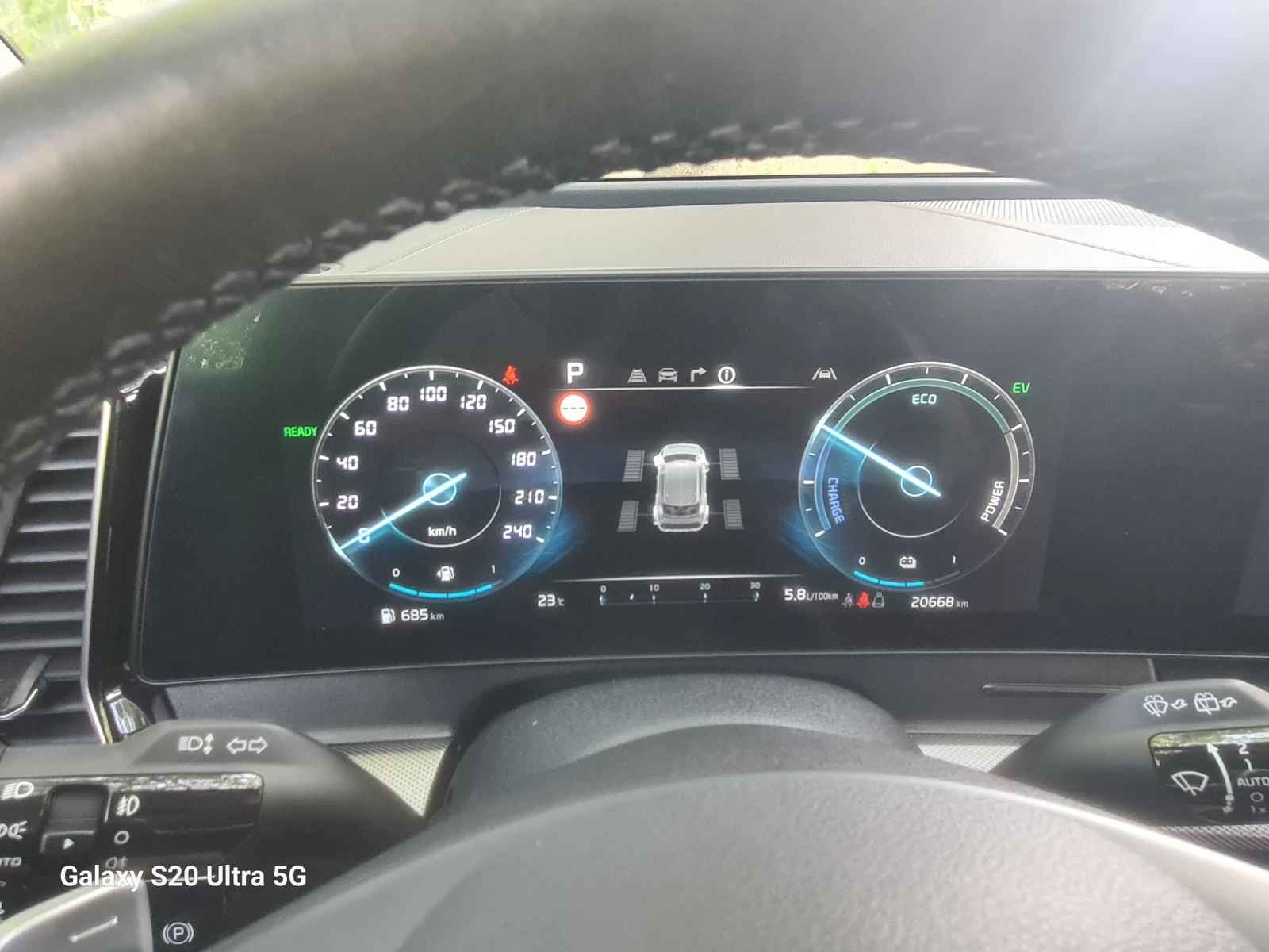 Kia Sportage Hybrid - изображение 2