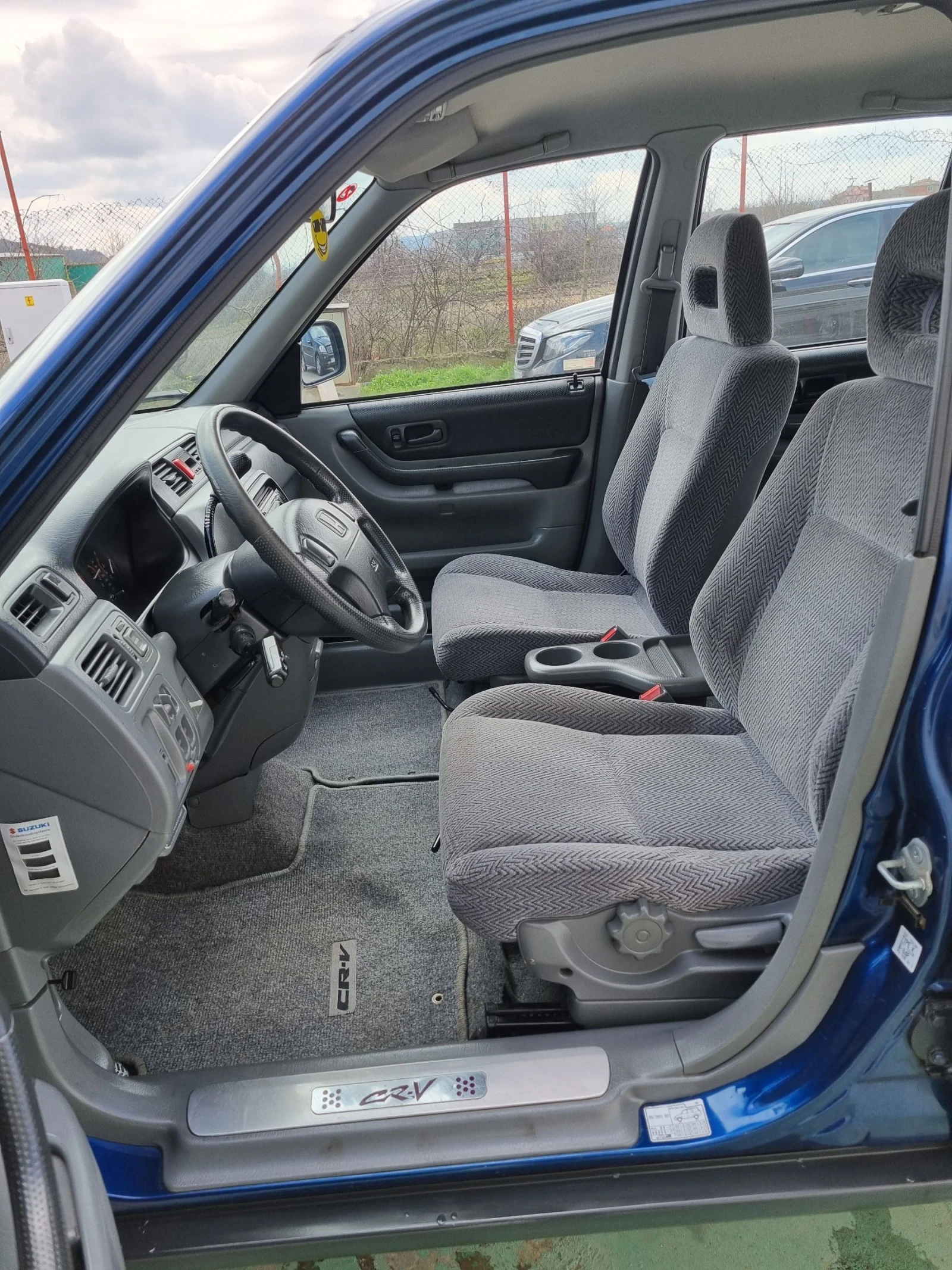 Honda Cr-v 2.0i 128 коня Бензин 4x4 Автомат!, снимка 9 - Автомобили и джипове - 54038940