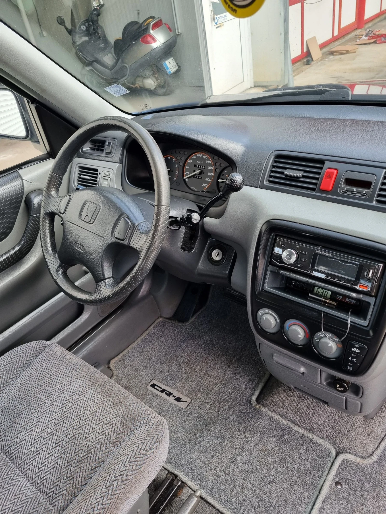 Honda Cr-v 2.0i 128 коня Бензин 4x4 Автомат!, снимка 12 - Автомобили и джипове - 54038940