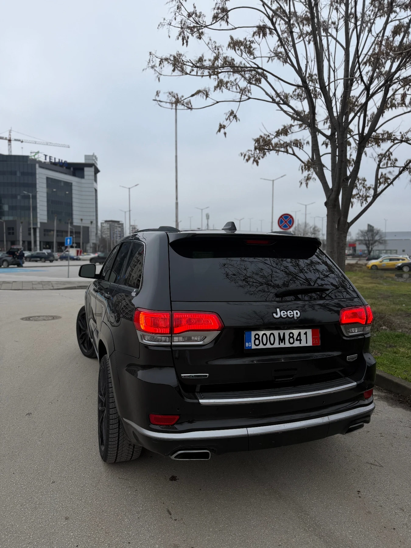 Jeep Grand cherokee Summit, снимка 3 - Автомобили и джипове - 54268395