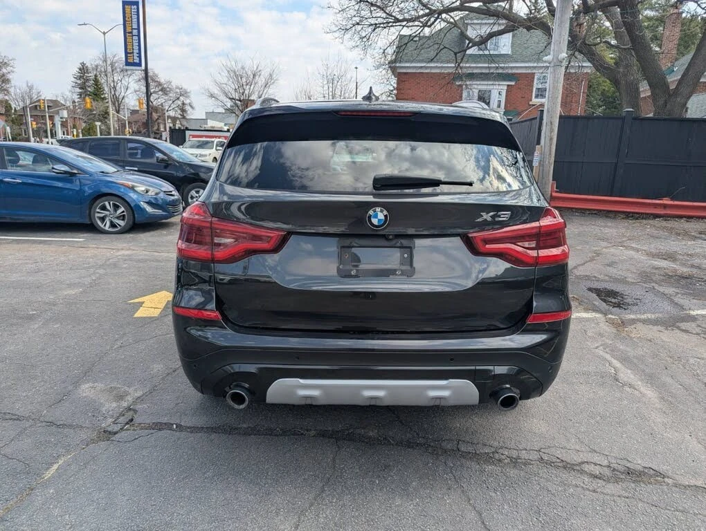 BMW X3 * 30i* * HeadUp* AвтоКредит* (ЦЕНА ДО БГ), снимка 4 - Автомобили и джипове - 54440240