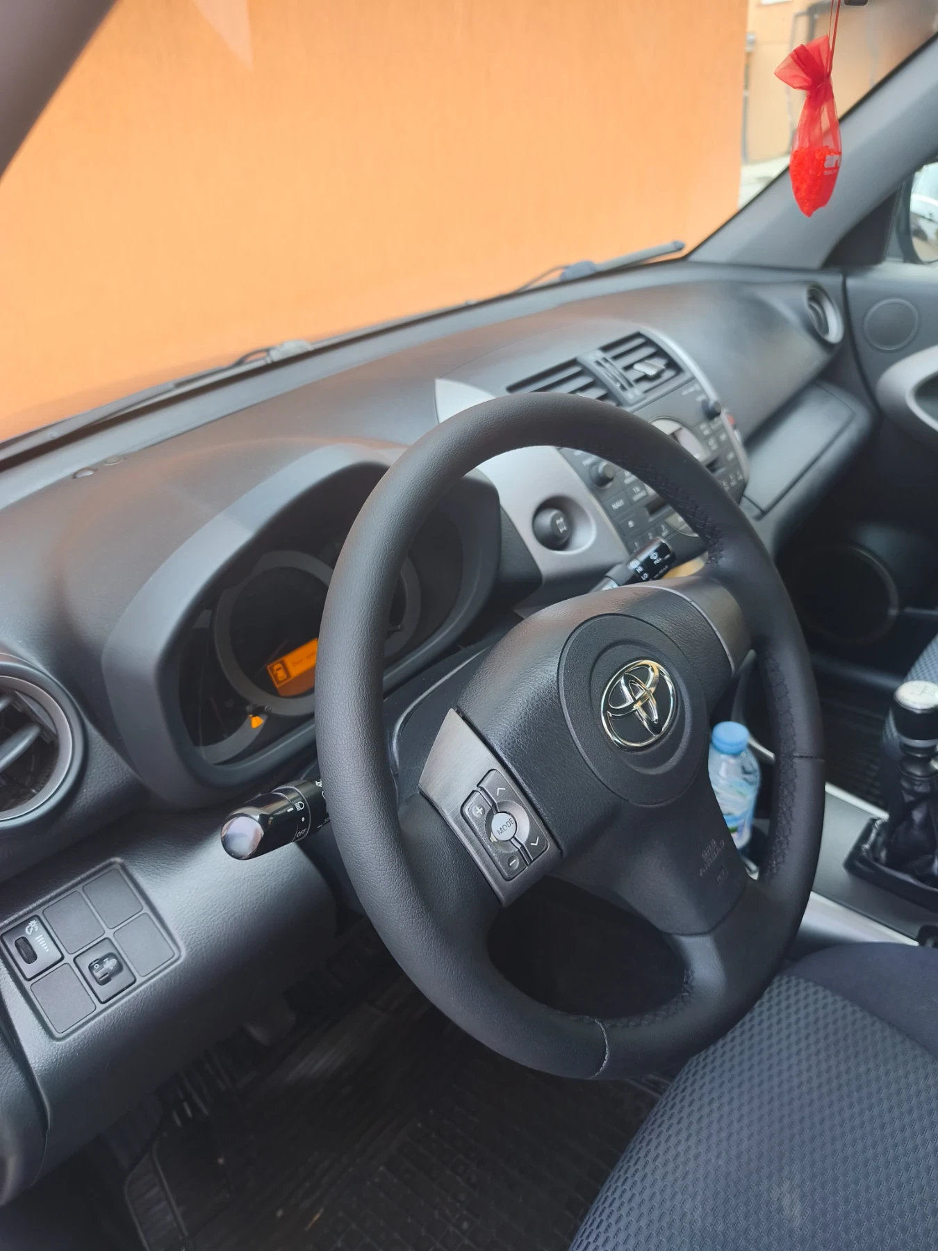 Toyota Rav4 D4D, снимка 2 - Автомобили и джипове - 54457040