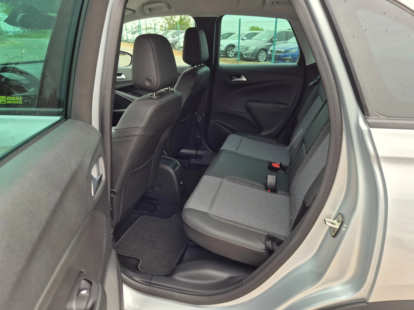 Opel Crossland X 1.2i, снимка 12 - Автомобили и джипове - 54475044