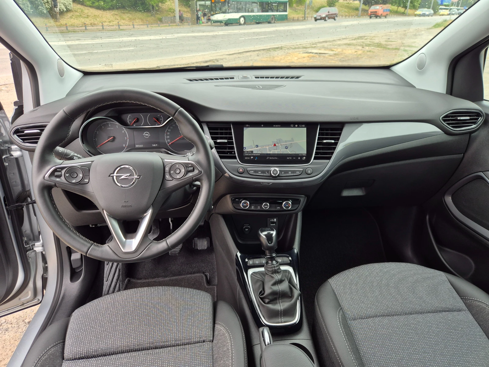 Opel Crossland X 1.2i, снимка 14 - Автомобили и джипове - 54475044