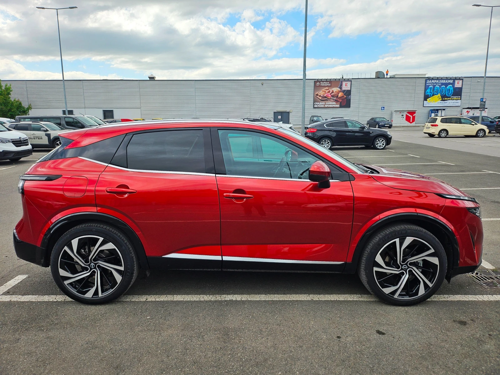 Nissan Qashqai Tekna PLUS, снимка 6 - Автомобили и джипове - 54670489