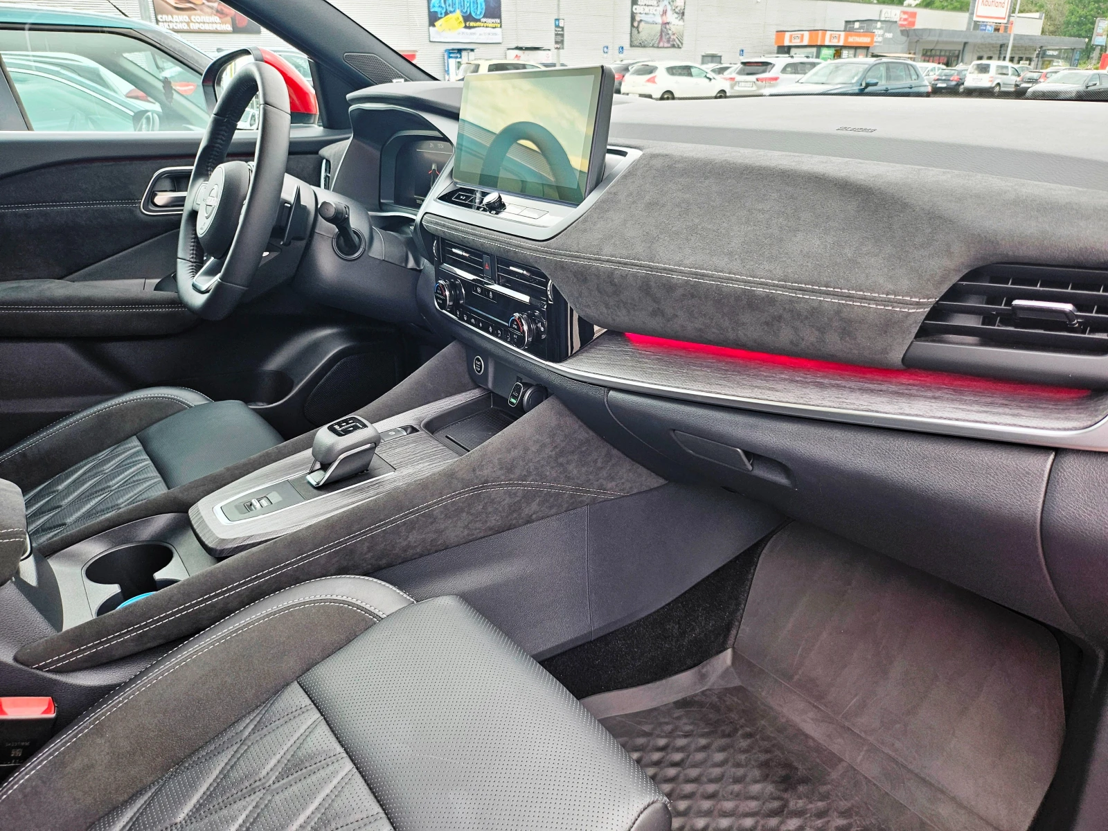 Nissan Qashqai Tekna PLUS, снимка 10 - Автомобили и джипове - 54670489