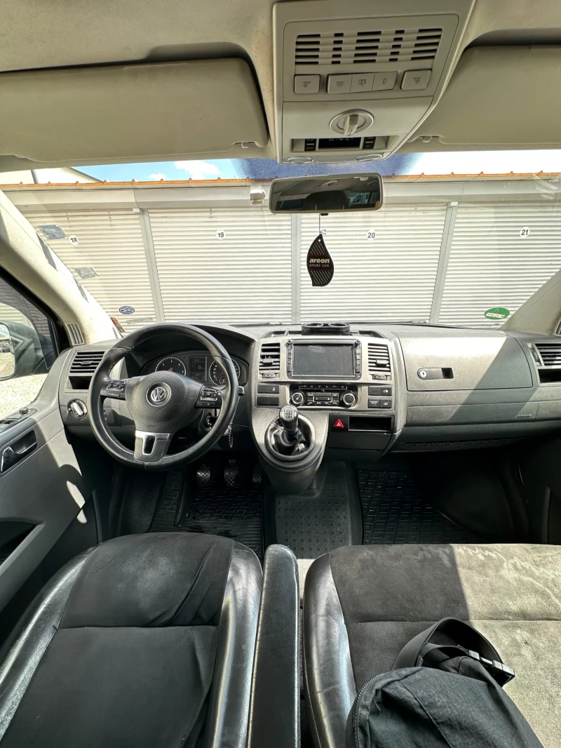VW Caravelle, снимка 7 - Бусове и автобуси - 52074654