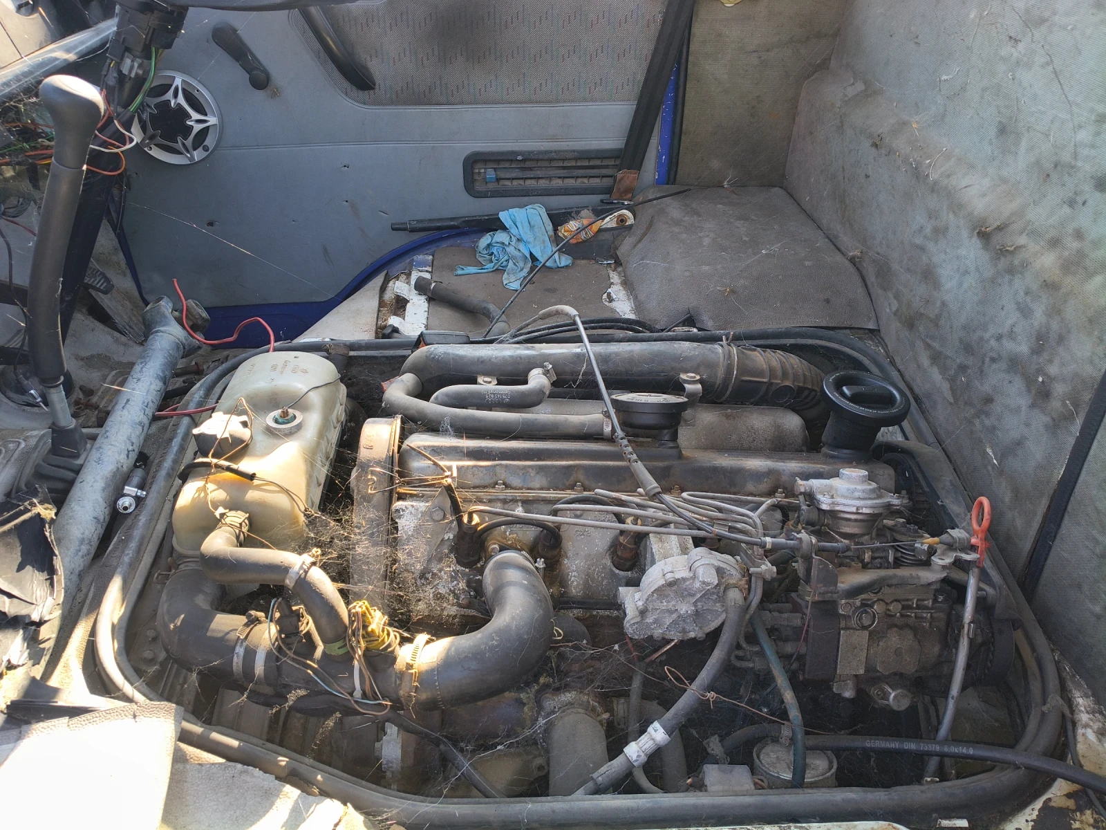 VW Lt