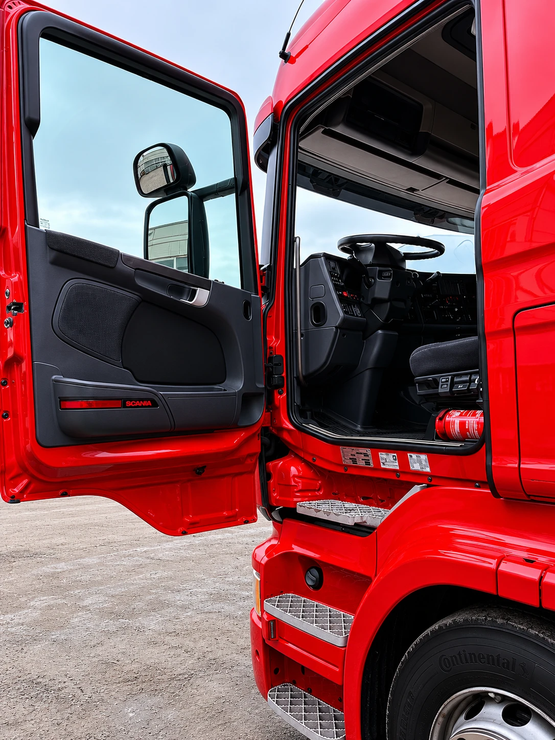 Scania R 450 / Retarder / ClassicSpace /НАПЪЛНО ОБСЛУЖЕН 2БРОЯ, снимка 7 - Камиони - 54702445