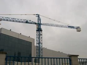 Кулокранове Potain 775 А, снимка 1