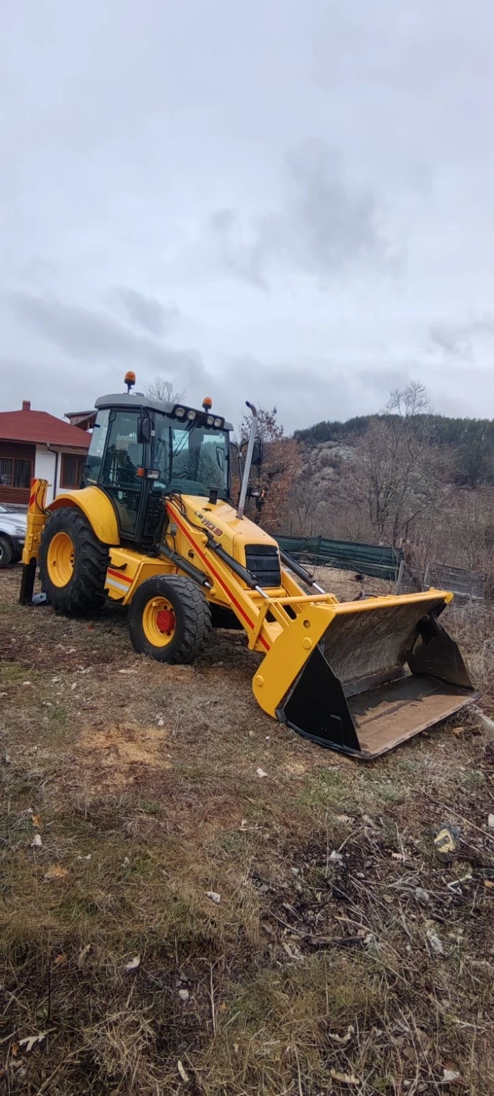 Багер New Holland LB110B-4PT, снимка 1 - Индустриална техника - 49542003