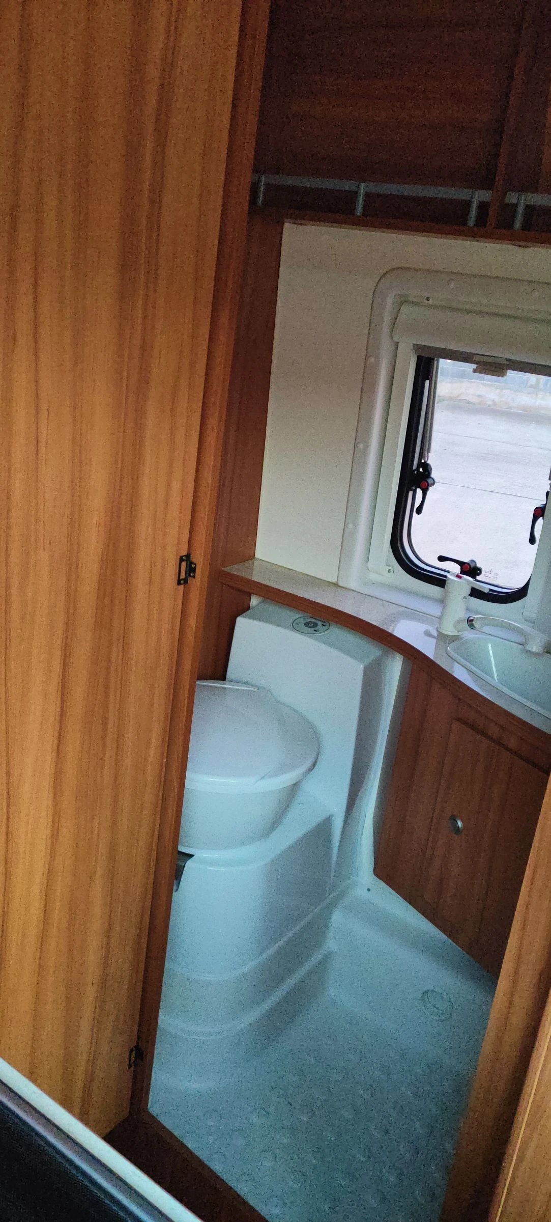 ������ Weinsberg MQH 600 Knaus | Mobile.bg � ����������� 13