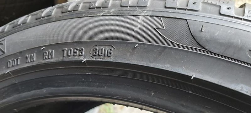 Гуми Зимни 255/40R21, снимка 9 - Гуми и джанти - 30924460