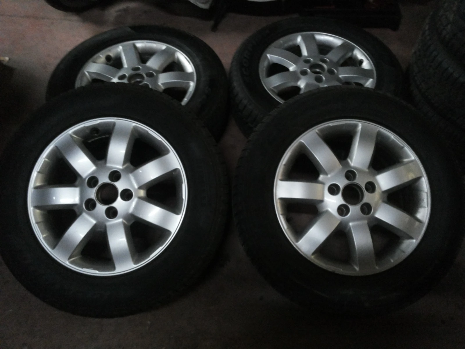    225/65R17  Honda Cr-v | Mobile.bg   1