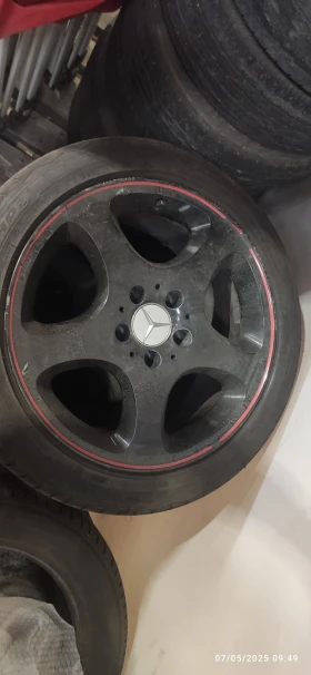        225/45R17  Mercedes-Benz