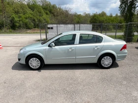 Opel Astra H Седан ОБСЛУЖЕНА, снимка 3