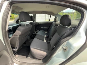 Opel Astra H Седан ОБСЛУЖЕНА, снимка 11
