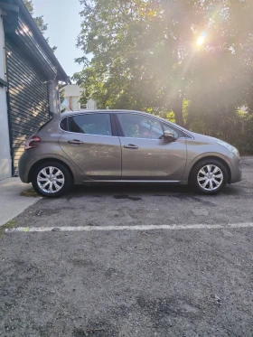Peugeot 208 1, 2 /82кс/, снимка 2