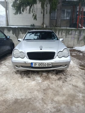 Mercedes-Benz C 220 W203 c220 CDI 143 кс, снимка 1