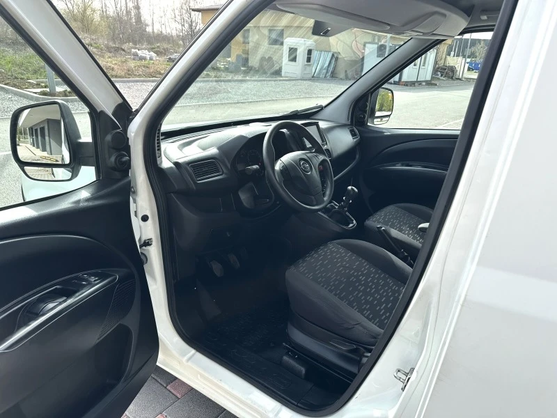 Opel Combo 1.4i Метан, снимка 7 - Автомобили и джипове - 45060534