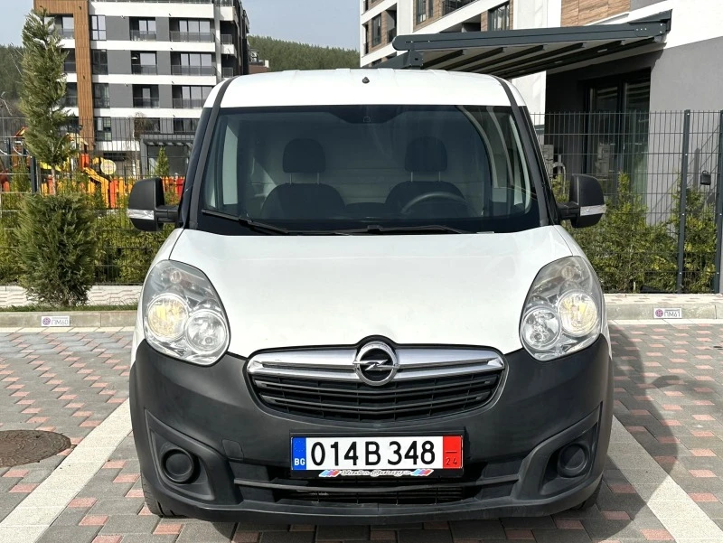 Opel Combo 1.4i Метан, снимка 2 - Автомобили и джипове - 45060534