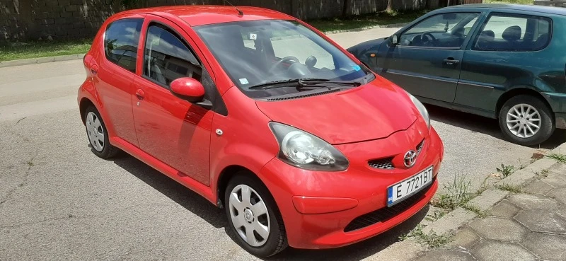 Toyota Aygo 1.0i, снимка 4 - Автомобили и джипове - 47362932