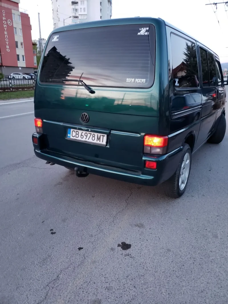 VW Multivan 2.5tdi, снимка 3 - Автомобили и джипове - 47495267