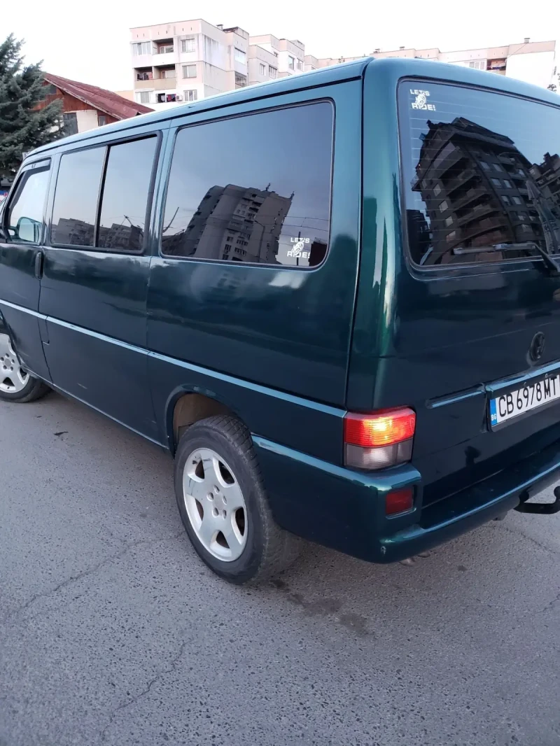 VW Multivan 2.5tdi, снимка 2 - Автомобили и джипове - 47495267