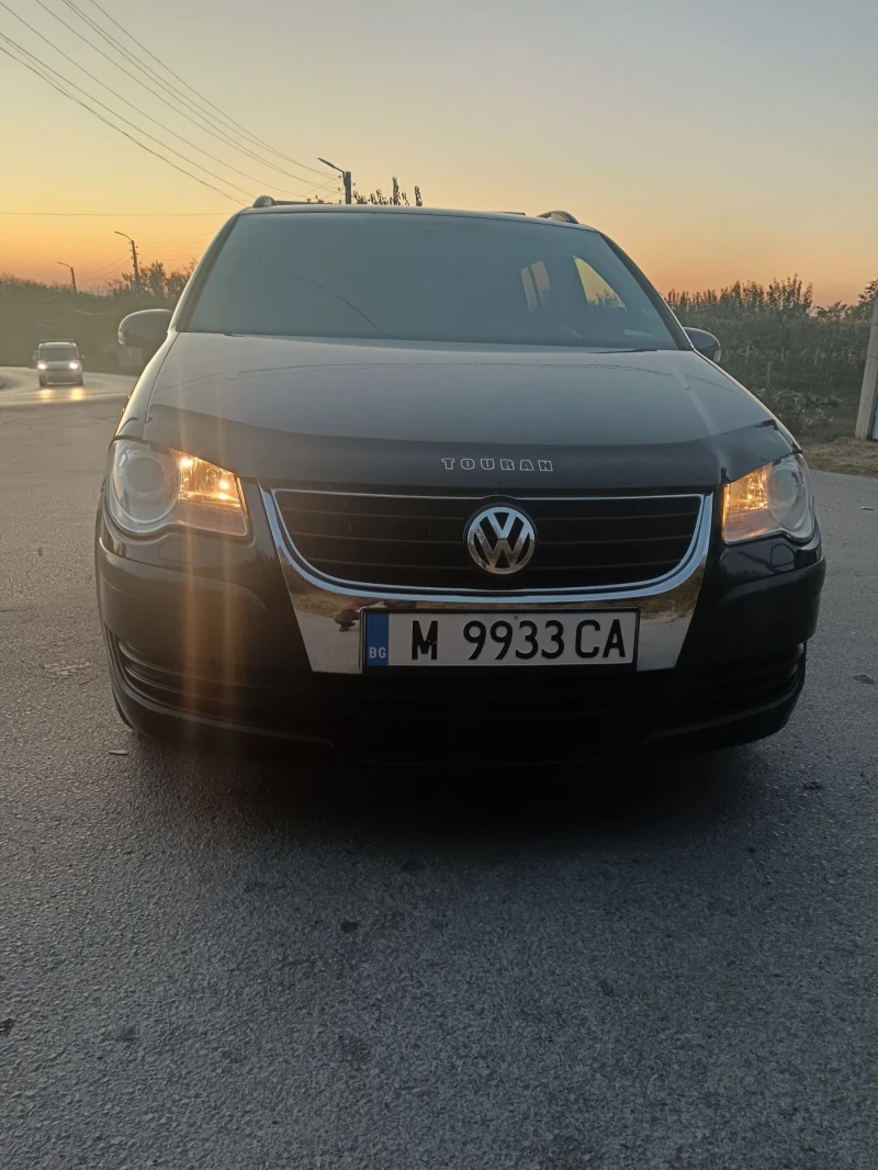 VW Touran 1.9 * 105* , снимка 1 - Автомобили и джипове - 47654372