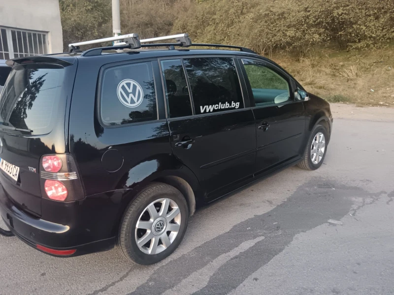 VW Touran 1.9 * 105* , снимка 5 - Автомобили и джипове - 47654372