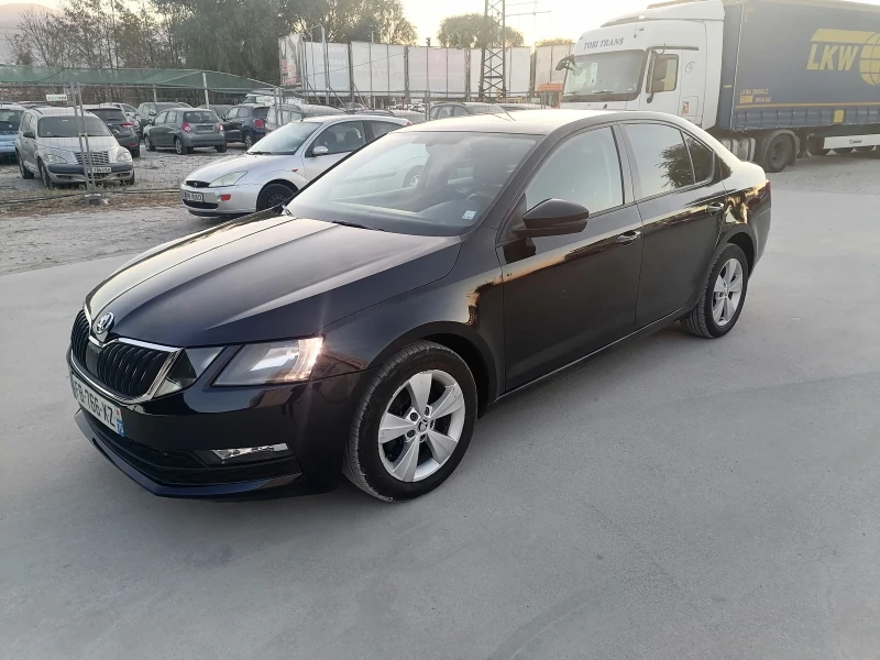 Skoda Octavia, снимка 2 - Автомобили и джипове - 47881695