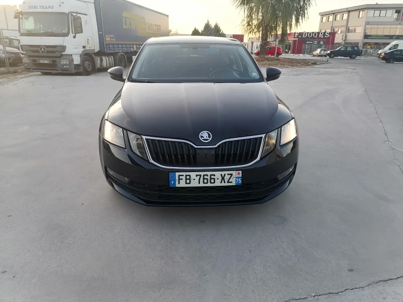 Skoda Octavia, снимка 1 - Автомобили и джипове - 47881695