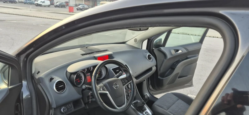 Opel Meriva 1.4 turbo, снимка 12 - Автомобили и джипове - 52852571